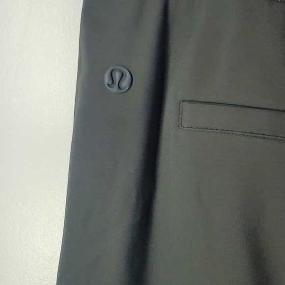 Lululemon Tapered Leg Mid-Rise Pant 7/8Length Size Large - Picture 15 of 16